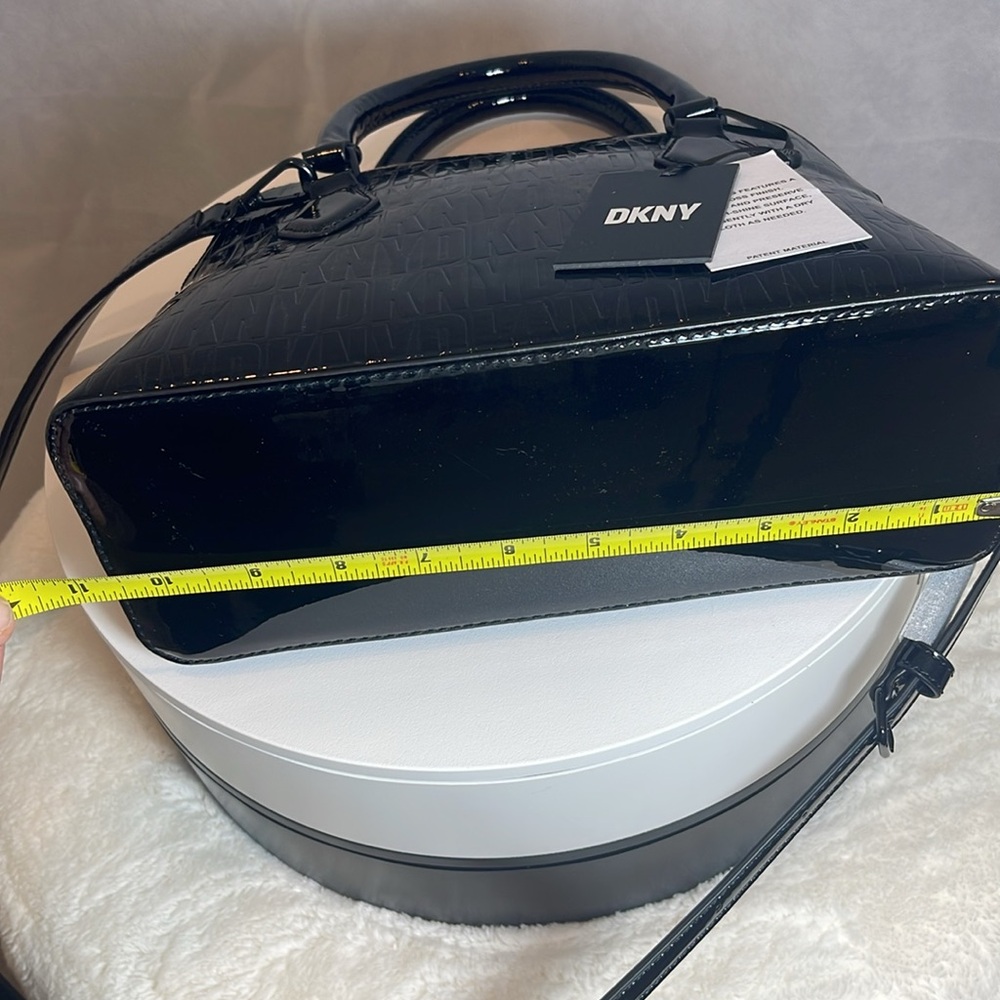 DKNY , NWT , Black color, Crossbody. - Picture 11 of 13